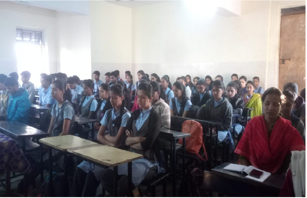 11-12-2018: Vimlabai Garware college for 12th students