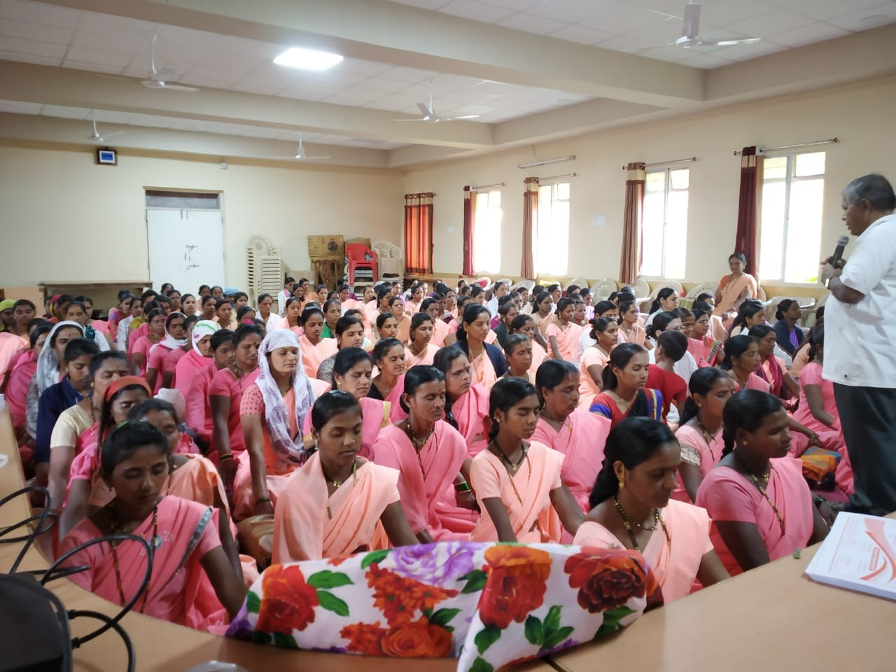  2/1/2019 पंचायत समिती आंबेगाव सभागृह, घोडेगांव, ता.आंबेगांव, जि. पुणे येथिल आनापान सति 
कार्यक्रम 