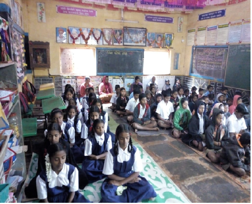 22-12-2018: Zilla Parishad school gavhe, dapoli.  @ 51 students & 5 teachers